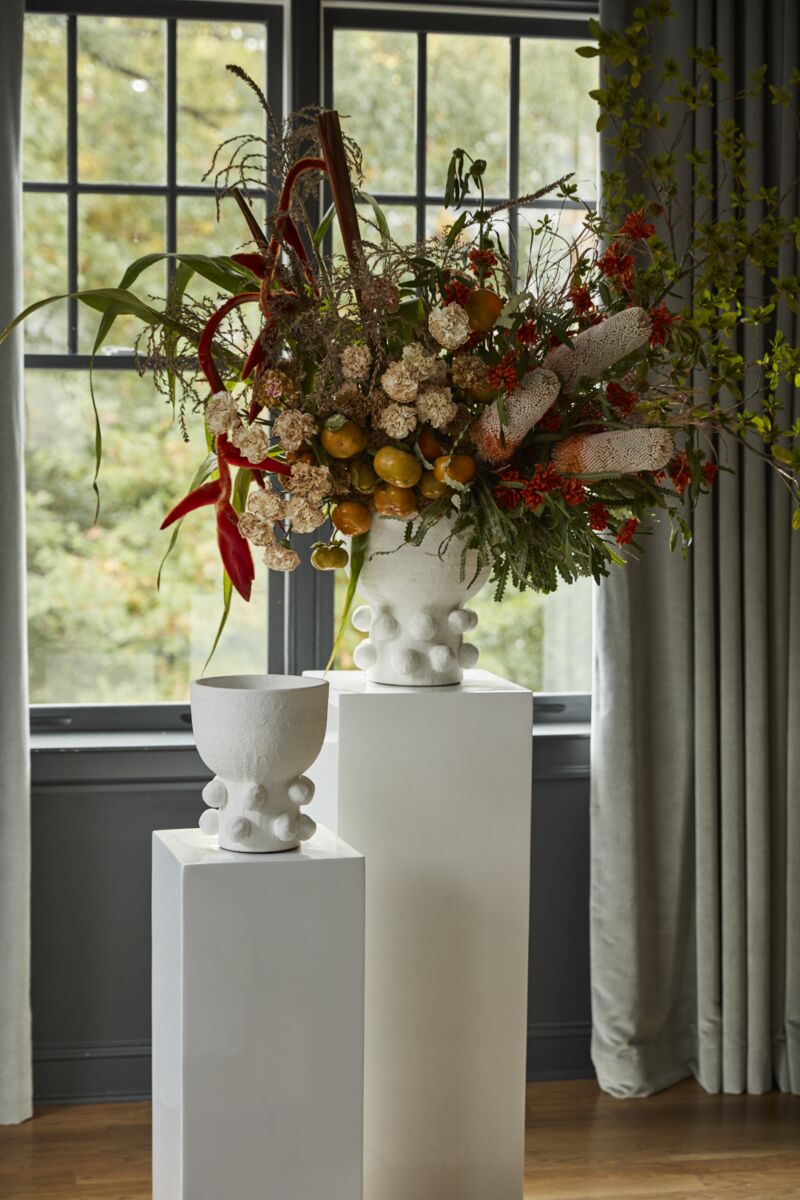White Footed Pot